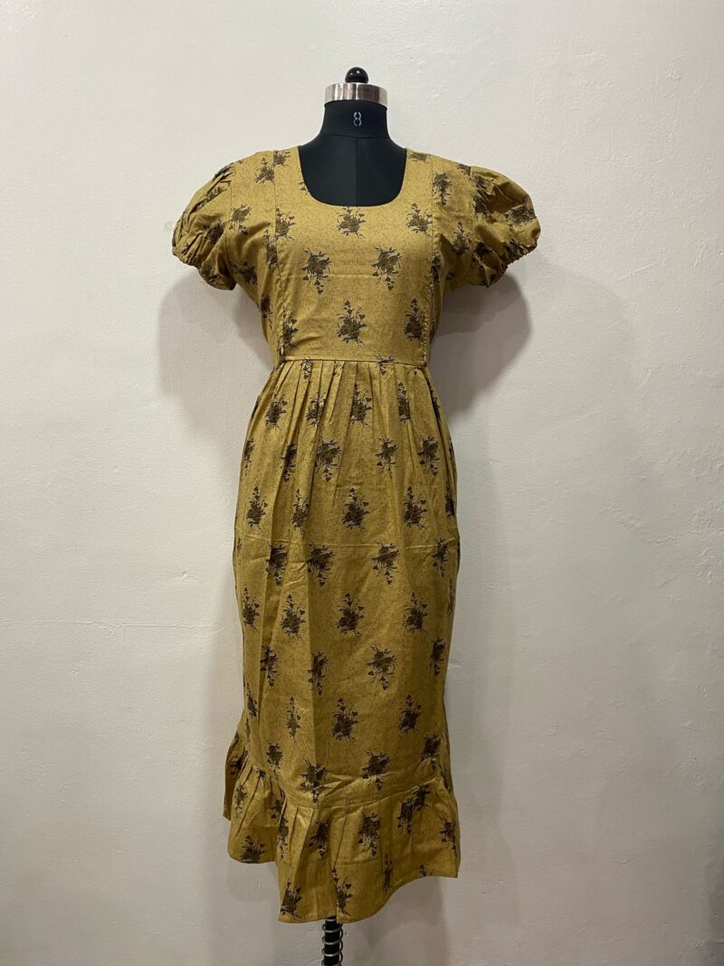 FEEDING FROCK WITH SIDE POCKET & ELASTIC PUFF SLEEVE