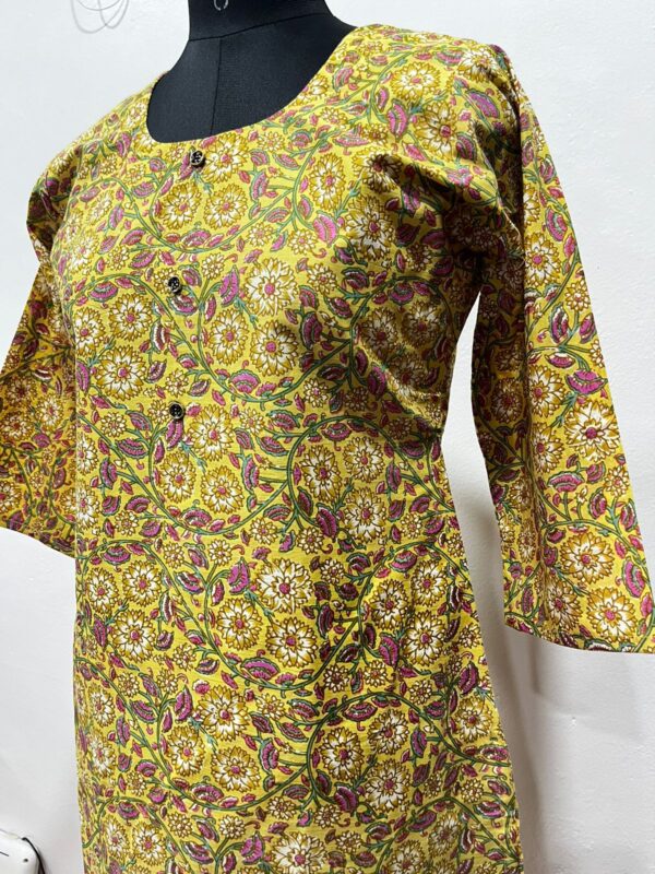 Muslin Cotton Straight Kurti