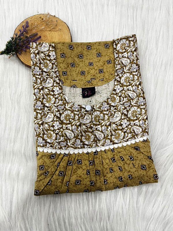 FRONT PLEATED LACE NIGHTY