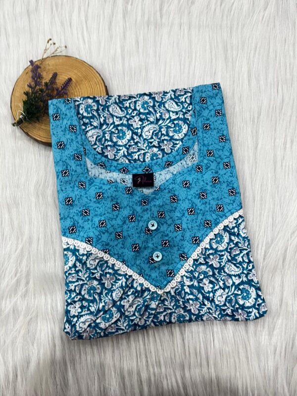 FRONT PLEATED LACE NIGHTY