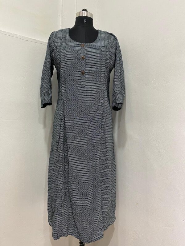 Women Foil Printed Rayon Maternity And Feeding Kurti