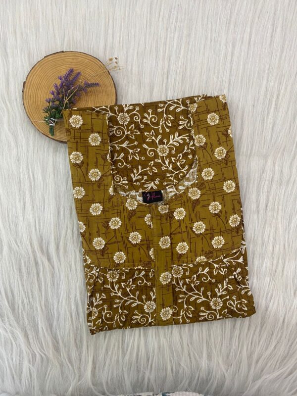 Cotton Feeding Nighty With Two Side Vertical Zip and Single Centre Zip