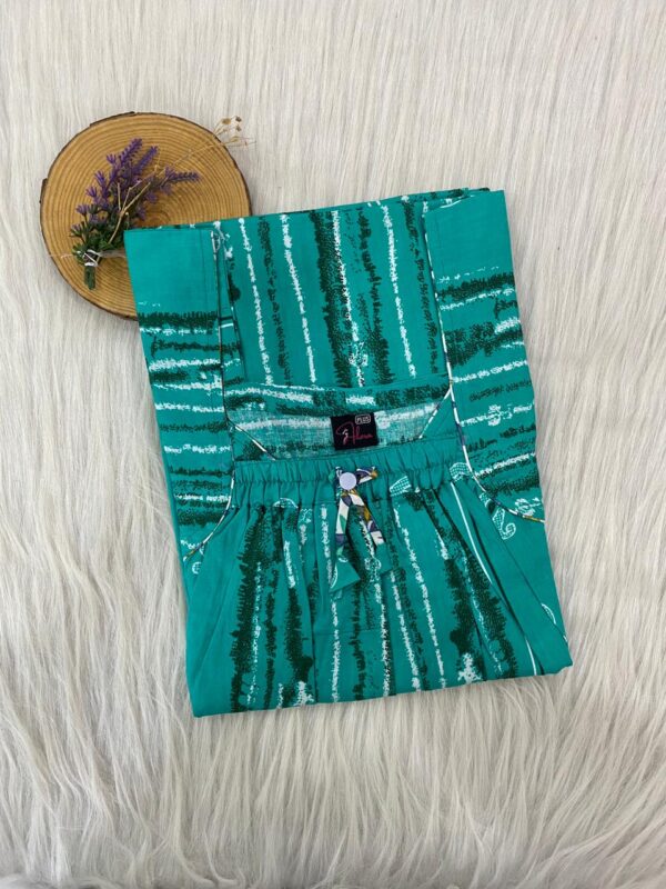 Plus Size Front Elastic Pleated Nighty
