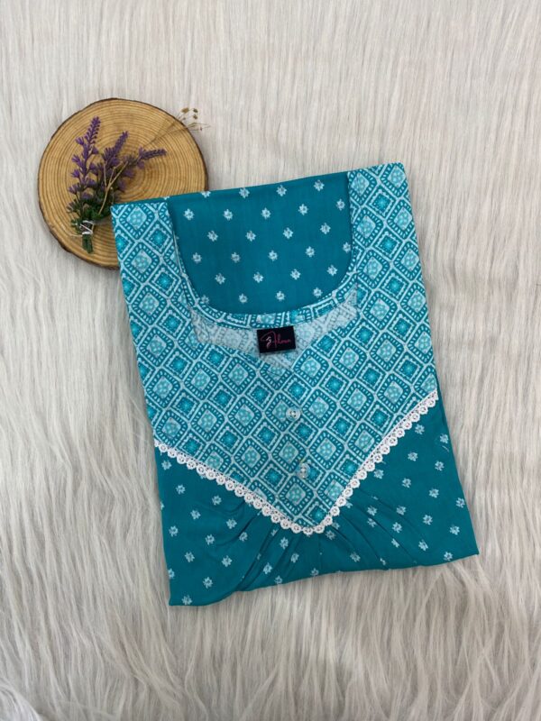 FRONT PLEATED LACE NIGHTY