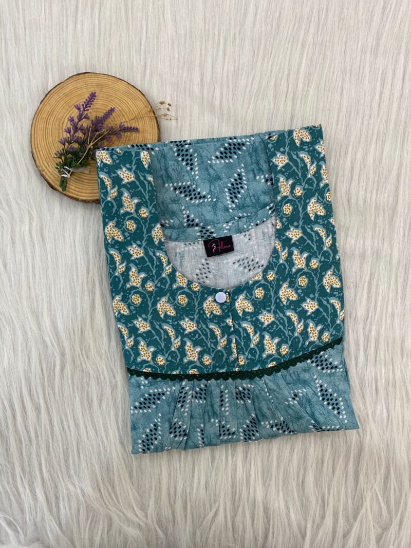 FRONT PLEATED LACE NIGHTY