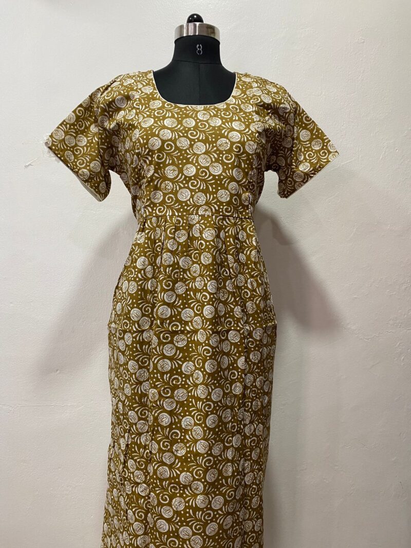 FEEDING FROCK WITH SIDE POCKET