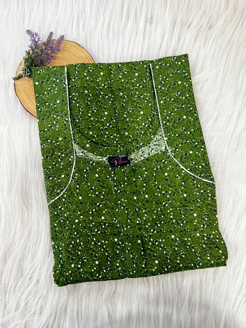 PLUS SIZE FRONT PLEATED ZIP NIGHTY