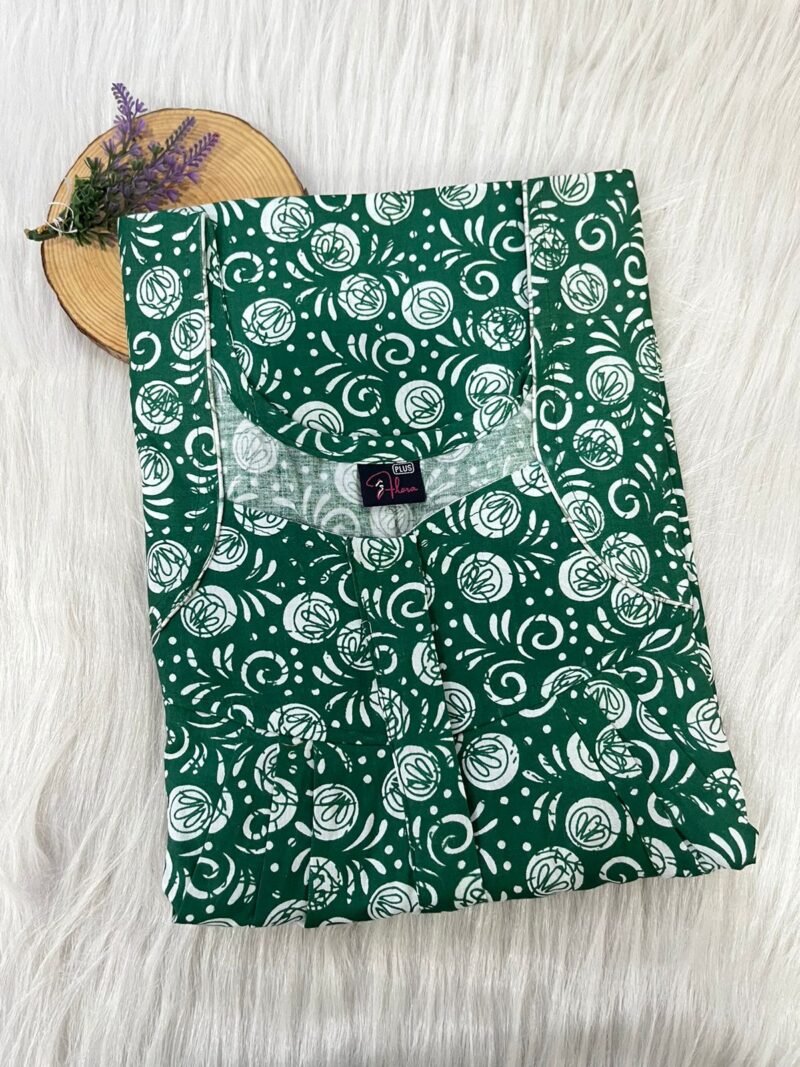 PLUS SIZE FRONT PLEATED ZIP NIGHTY