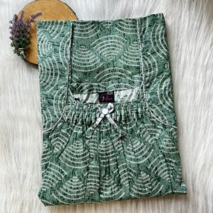 Plus Size Front Elastic Pleated Nighty
