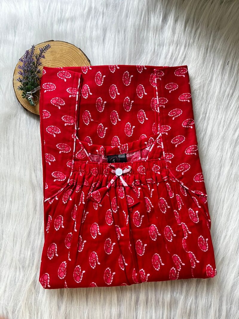 Plus Size Front Elastic Pleated Nighty