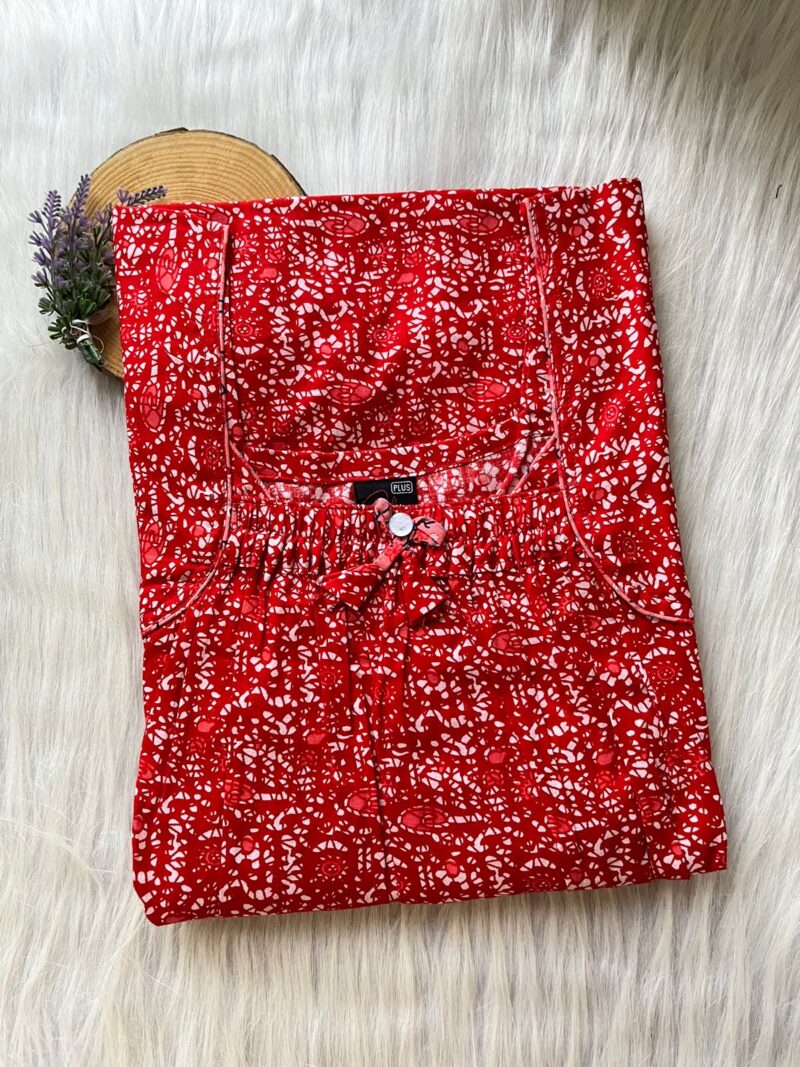 Plus Size Front Elastic Pleated Nighty