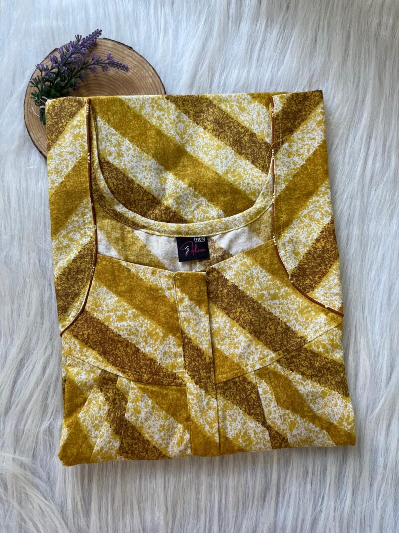 PLUS SIZE FRONT PLEATED ZIP NIGHTY