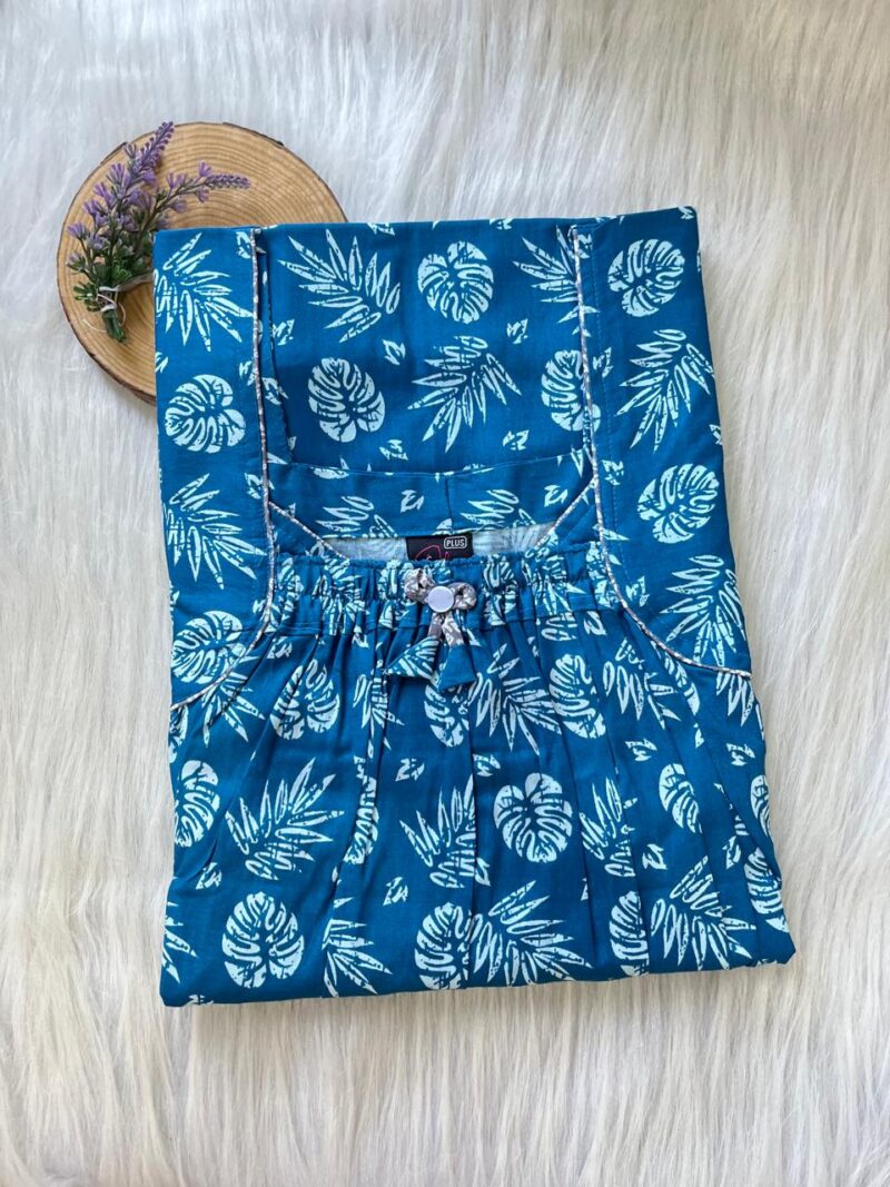 Plus Size Front Elastic Pleated Nighty