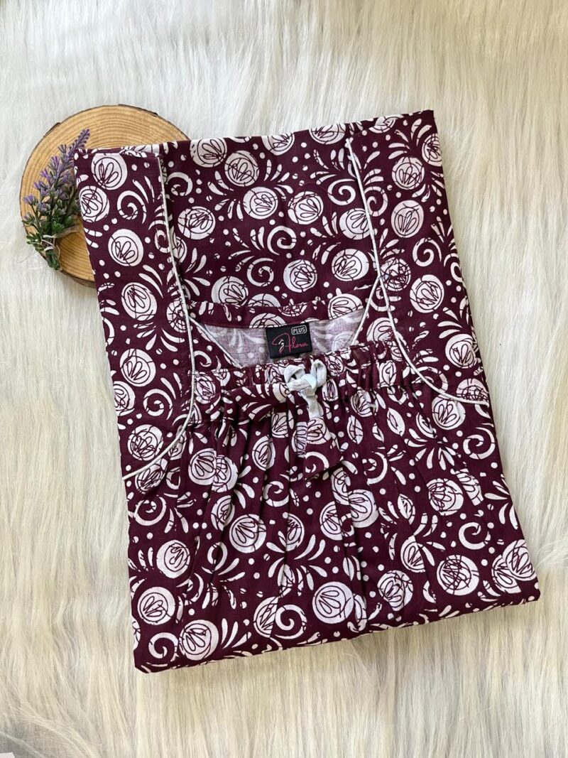 Plus Size Front Elastic Pleated Nighty