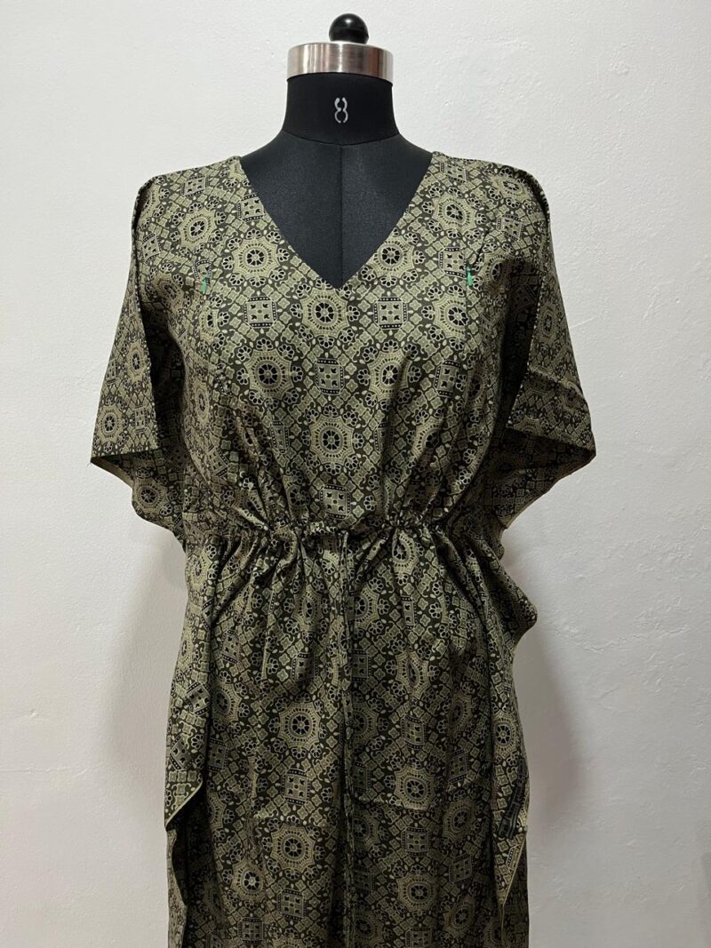 FEEDING KAFTAN NIGHTY