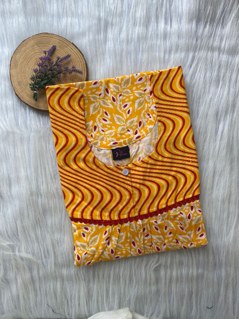 FRONT PLEATED LACE NIGHTY