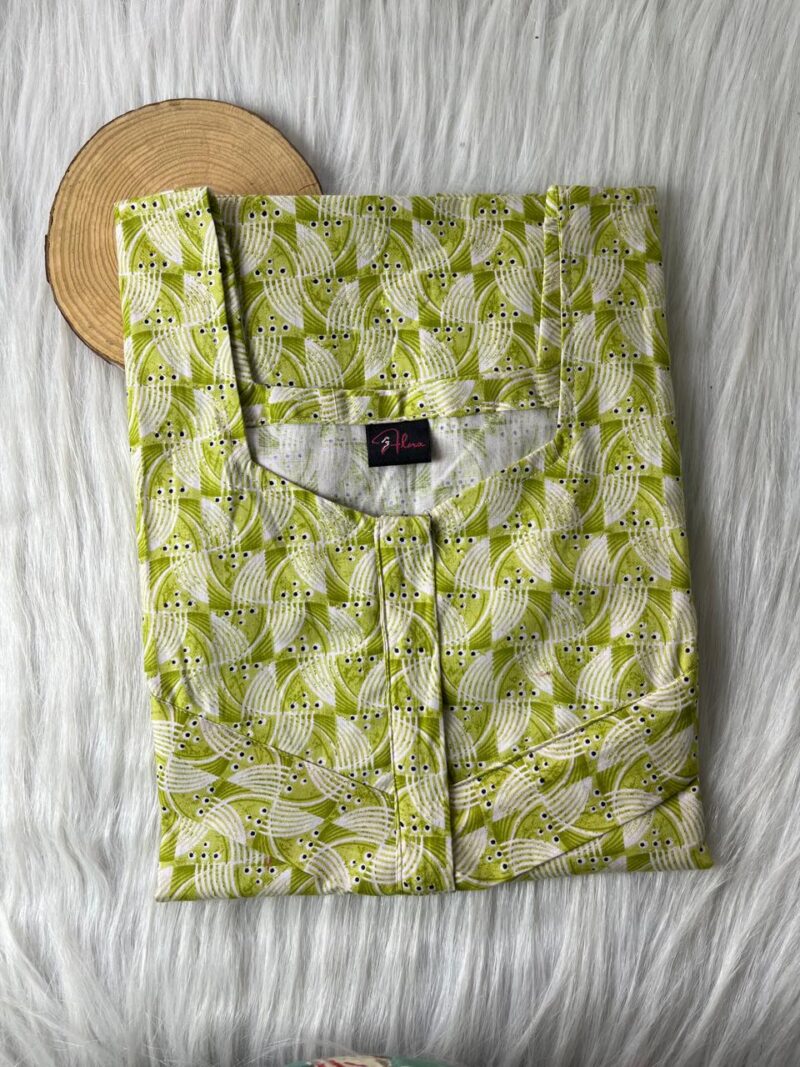 Horizontal Zip Feeding Nighty