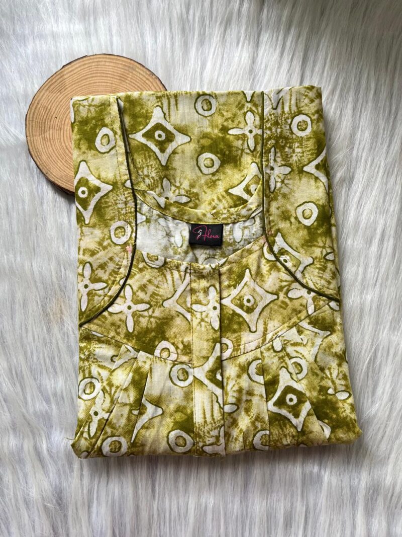 FRONT PLEATED ZIP NIGHTY