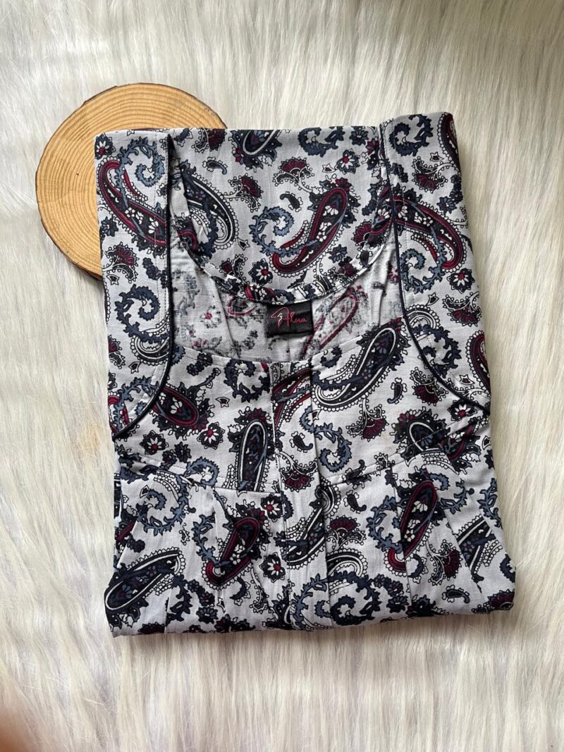 FRONT PLEATED ZIP NIGHTY