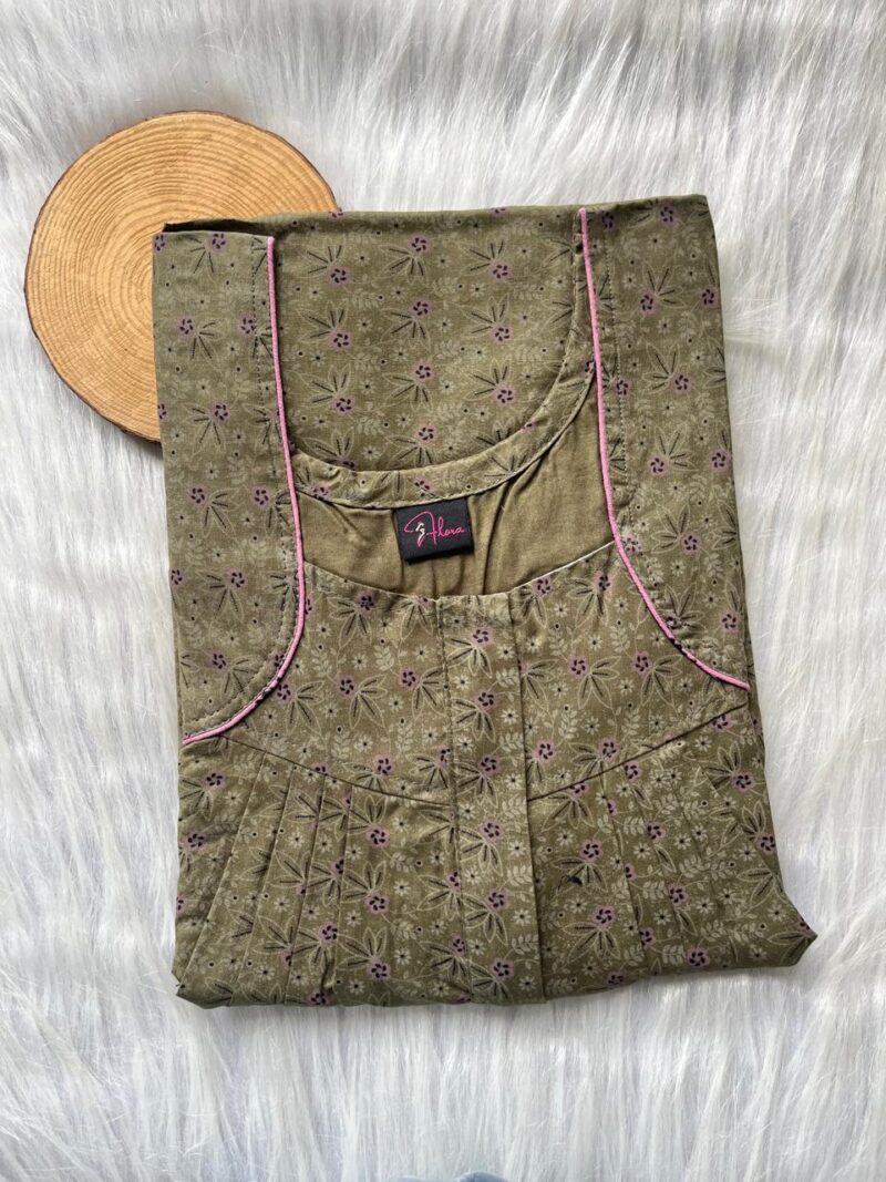 FRONT PLEATED ZIP NIGHTY
