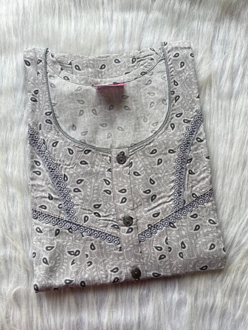PURE COTTON DOUBLE LACE WITH OPENABLE BUTTON NIGHTY